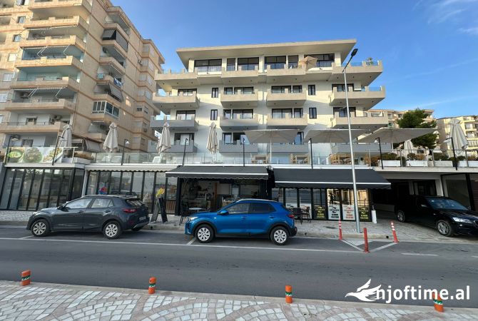 Ambiente Commerciale in Vendita 1+1 a Santa Quaranta - 175,000 Euro
