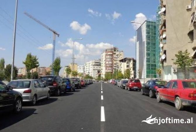 Ambient biznesi ne shitje 3+1 ne Tirane - 724,000 Euro