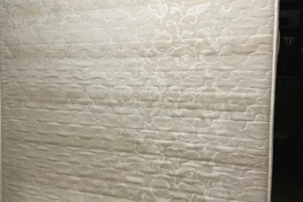 Mobilje dhe Elektroshtepiake ne Tirane - 50 Euro