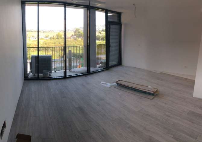 Ambient biznesi me qera 3+1 ne Tirane - 1,200 Euro