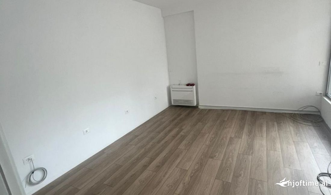 Ambient Biznesi me qira te rruga Kavajes pallat i 2024