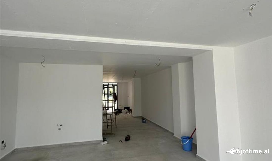 AMBIENT BIZNESI ME QERA TEK GRAND PARK RESIDENCE 📍