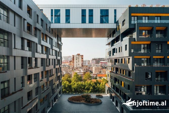 Ambiente Commerciale in Affitto 2+1 a Tirana - 1,800 Euro