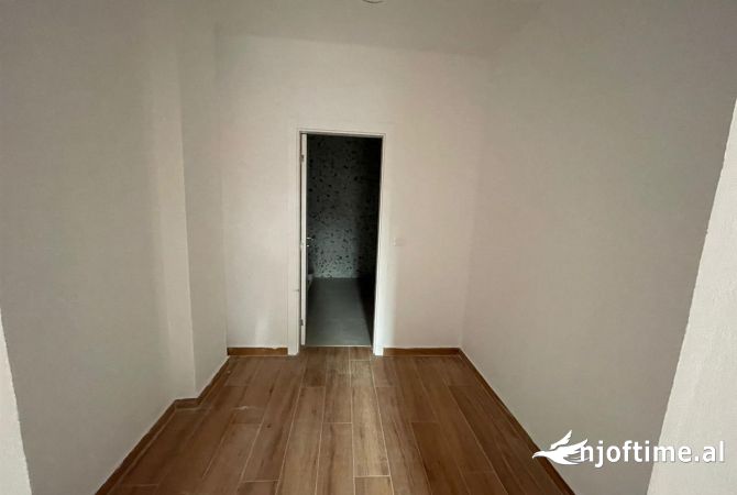 Jepet me qira dubleks per zyra 📍Garden Building