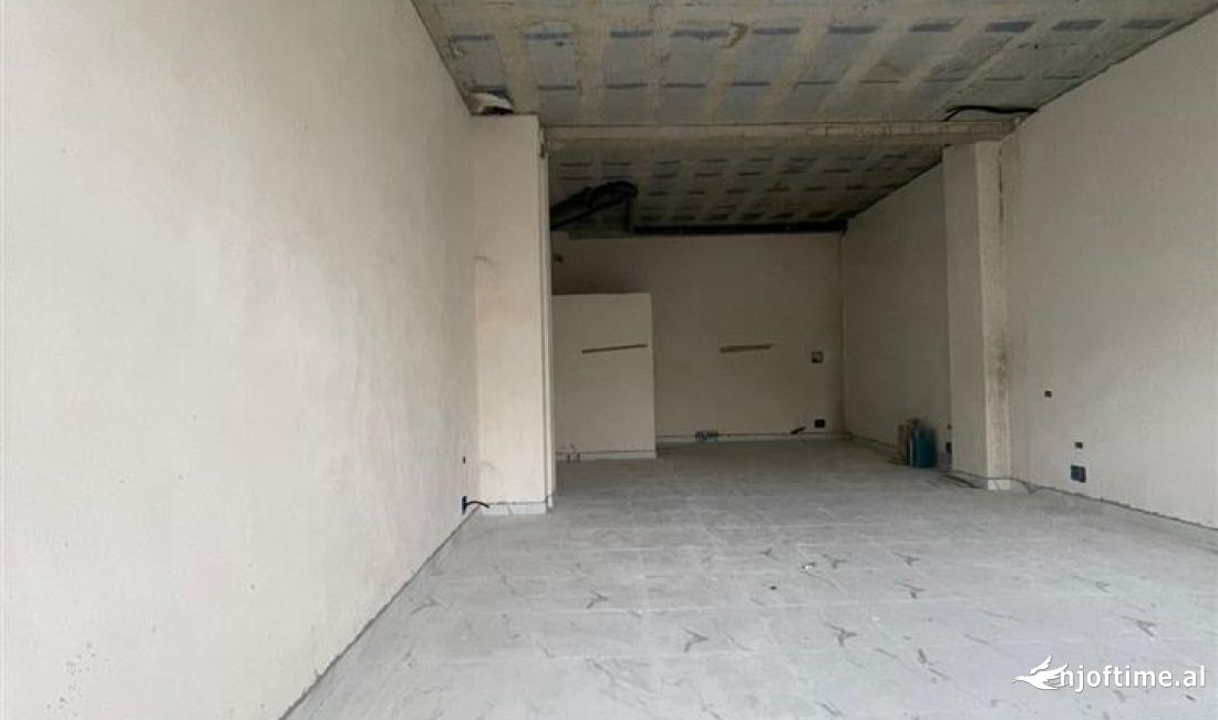 JEPET AMBIENT BIZNESI ME QIRA .❗ 📍FUSHA AVIACIONIT.