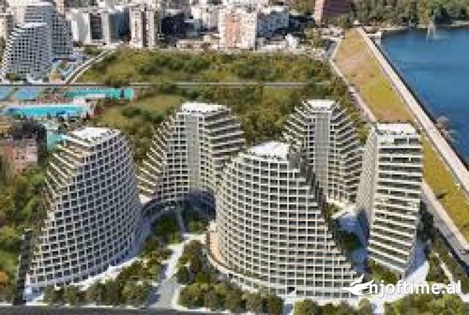 Ambiente Commerciale in Affitto 3+1 a Tirana - 749 Euro