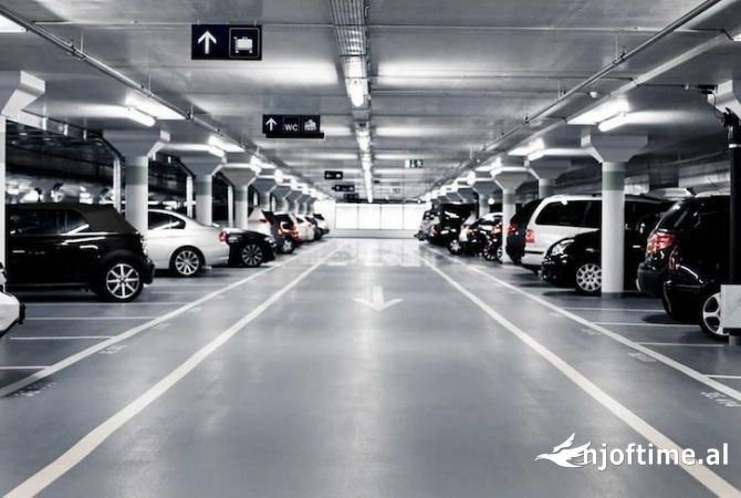 Business Property in Sale 4+1 in Tirana - 55,000 Euro