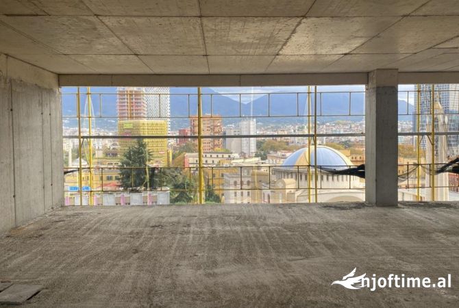 Apartament Unik për Shitje në Rrugën Mylsym Shyri, Qendër📍