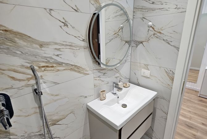 Shtepi me qera Apartament ne Tirane, 1+1, Mobilimi E mobiluar, Pagesa 500  Euro.