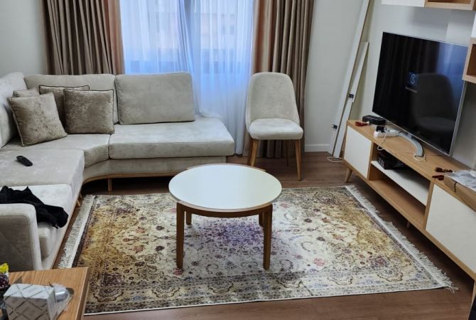 APARTAMENT 2+1+2 ME QIRA TE RRUGA FORTUZI 