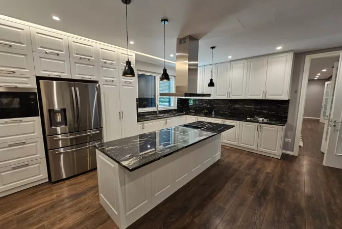 VILE MODERNE ME QIRA TE AKACIA HILL REZIDENCE TEG 