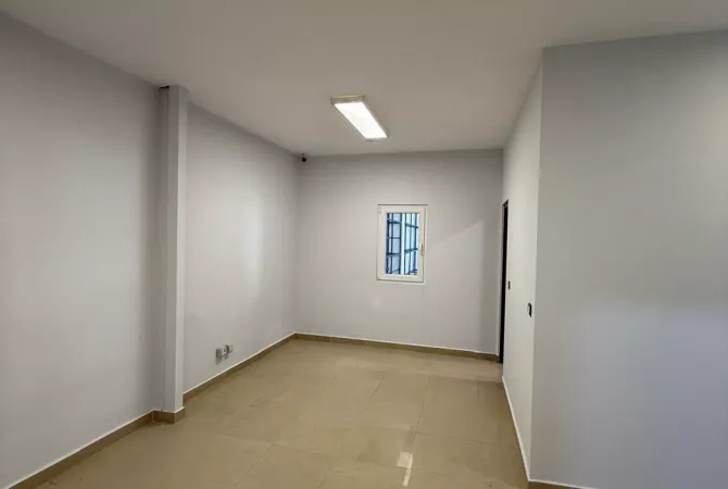 Business Property for Rent 4+1 in Tirana - 2,625 Euro