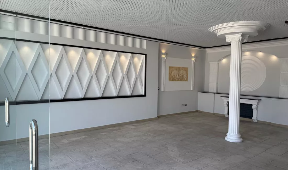 PRUSH KAPANON ME QIRA