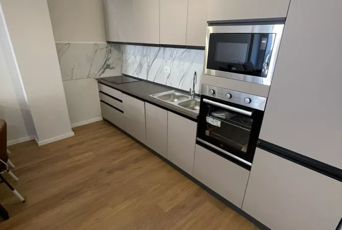 Shtepi me qera Apartament ne Tirane, 2+1, Mobilimi E mobiluar, Pagesa 650  Euro.
