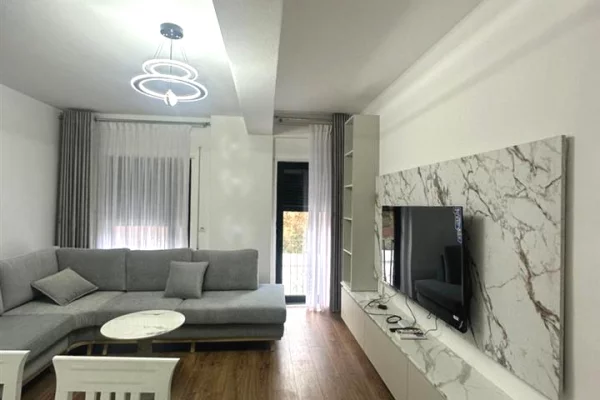 Shtepi me qera Apartament ne Tirane, 1+1, Mobilimi E mobiluar, Pagesa 69,999  Leke.