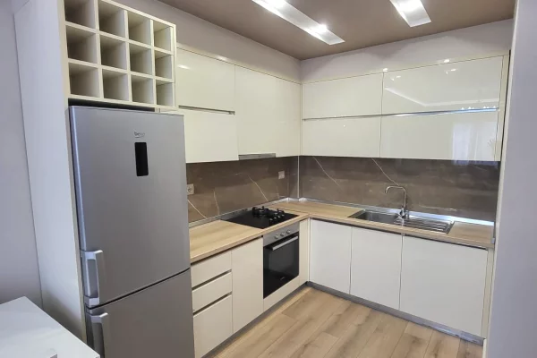 Shtepi me qera Apartament ne Tirane, 1+1, Mobilimi E mobiluar, Pagesa 550  Euro.