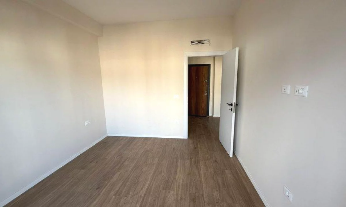 Appartamento in vendita a Tirana 1+1, Vuoto