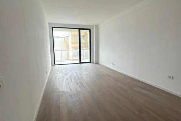 AMBIENT BIZNESI ME QIRA TE MINE PEZA REZIDENCE 