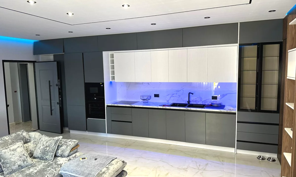 Shtepi me qera Apartament ne Tirane, 1+1, Mobilimi E mobiluar, Pagesa 700  Euro.