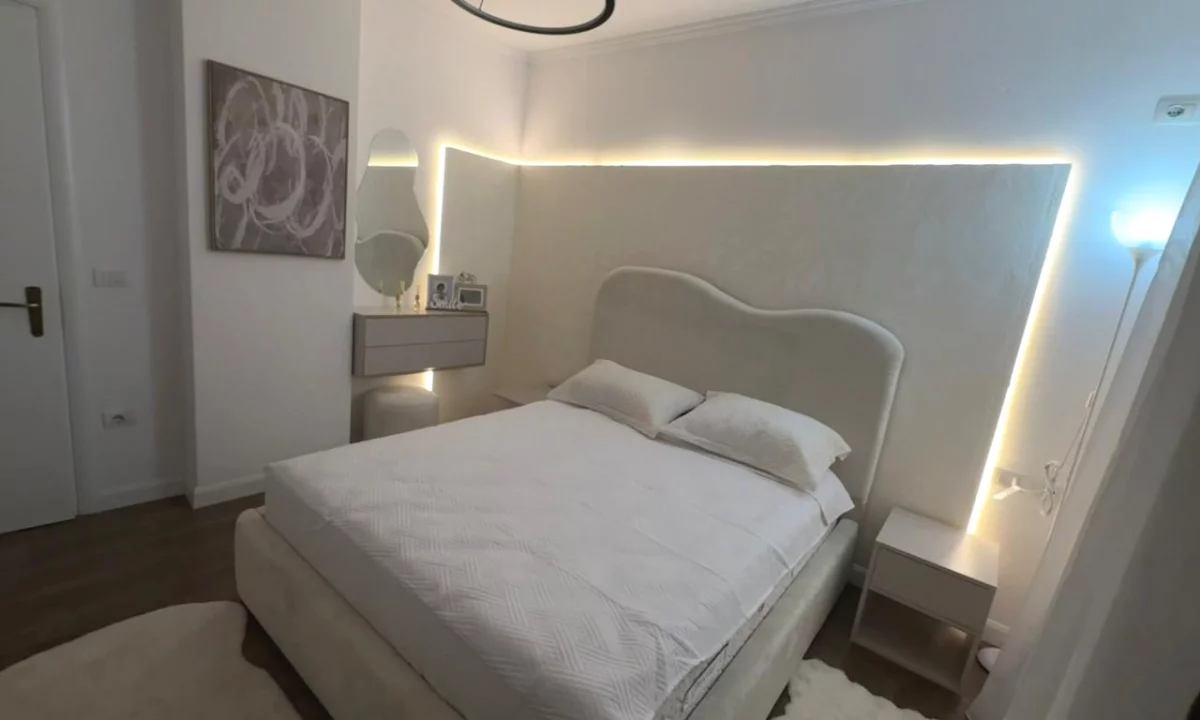 Shtepi me qera Apartament ne Tirane, 1+1, Mobilimi E mobiluar, Pagesa 500  Euro.