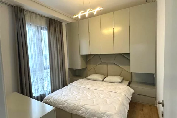 Shtepi ne shitje Apartament ne Tirane, 2+1, Mobilimi E mobiluar, Pagesa 195,000  Euro.