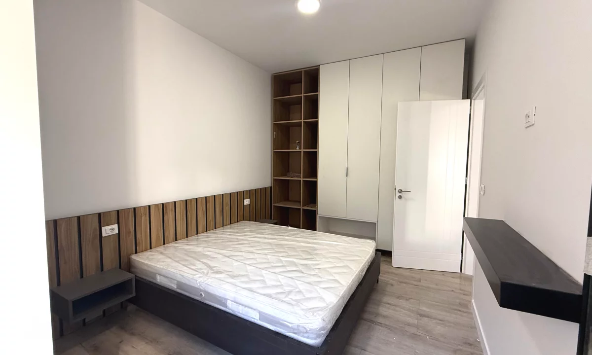 Shtepi me qera Apartament ne Tirane, 1+1, Mobilimi E mobiluar, Pagesa 650  Euro.