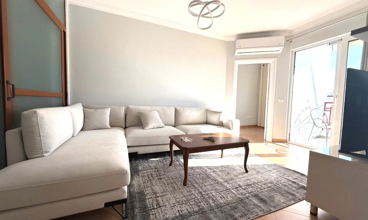 Shtepi me qera Apartament ne Tirane, 2+1, Mobilimi E mobiluar, Pagesa 799  Euro.