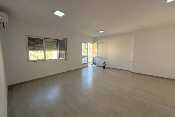 AMBIENT PER ZYRE ME QIRA TE SHESHI WILLSON , TIRANE 