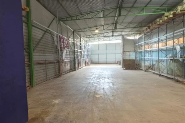 KAPANON ME QIRA NE AUTOSTRADEN TIRANE DURRES 