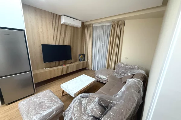 Shtepi me qera Apartament ne Tirane, 2+1, Mobilimi E mobiluar, Pagesa 999  Euro.