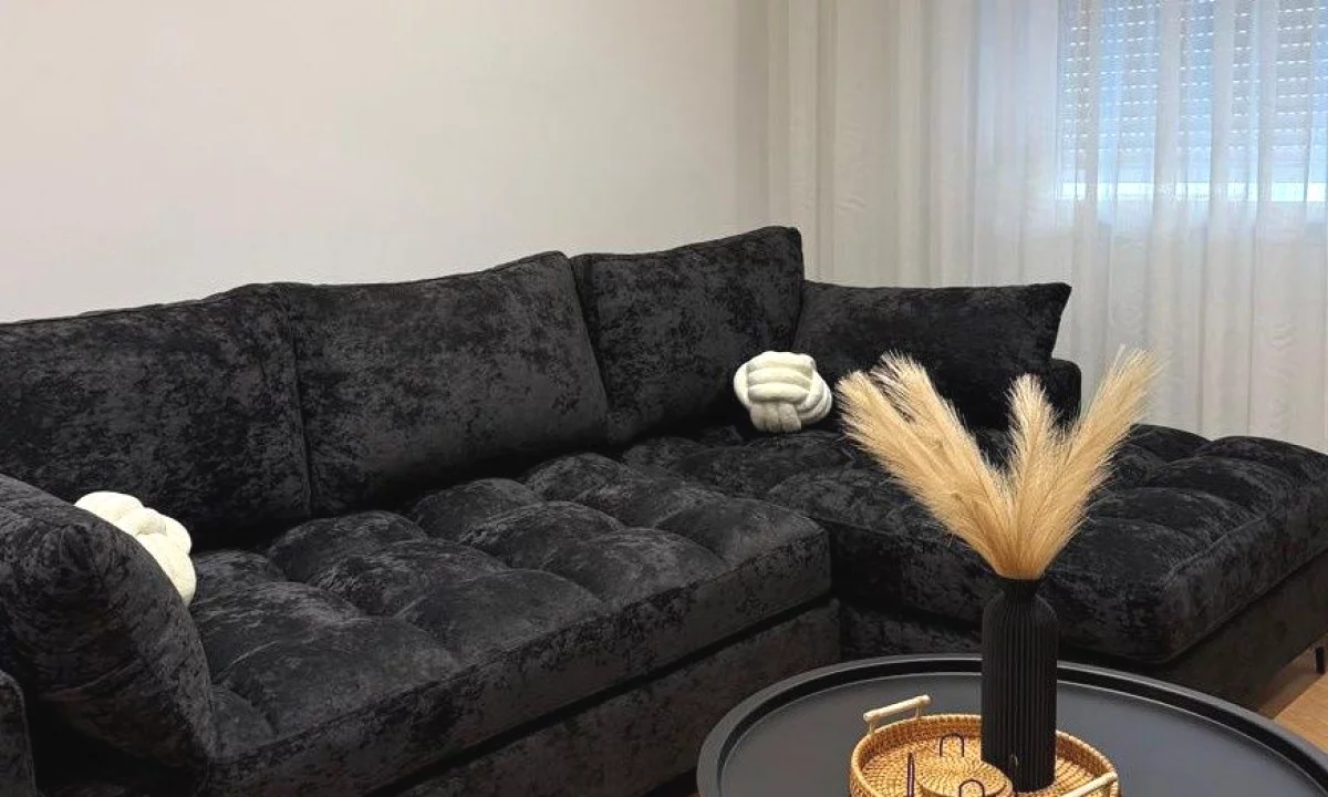 Shtepi me qera Apartament ne Tirane, 1+1, Mobilimi E mobiluar, Pagesa 1,000  Euro.