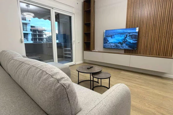 Shtepi me qera Apartament ne Tirane, 1+1, Mobilimi E mobiluar, Pagesa 799  Euro.