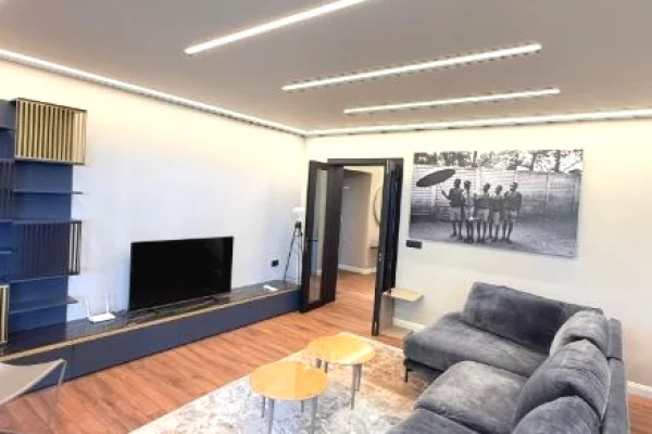 Appartamento in vendita a Tirana 3+1, Arredato