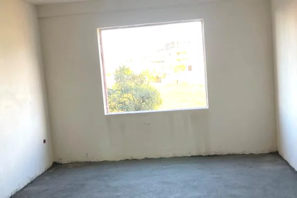 Appartamento in vendita a Tirana 1+1, Vuoto