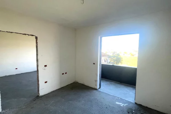 Appartamento in vendita a Tirana 1+1, Vuoto