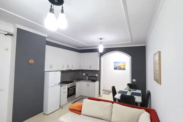 Shtepi me qera Apartament ne Tirane, 2+1, Mobilimi E mobiluar, Pagesa 599  Euro.