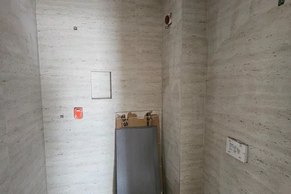 Appartamento in vendita a Tirana 2+1, Vuoto