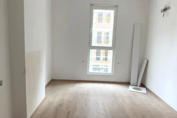 Appartamento in vendita a Tirana 2+1, Vuoto