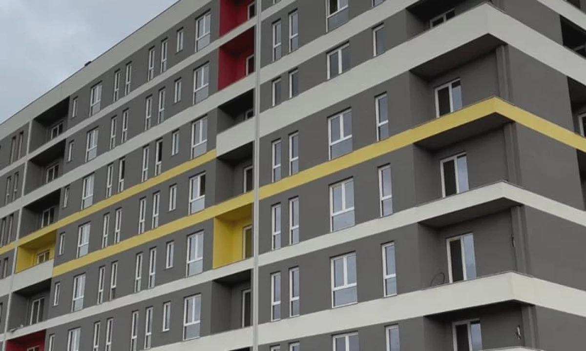 Shtepi ne shitje Apartament ne Tirane, 3+1, Mobilimi Bosh, pa mobiluar, Pagesa 120,510  Euro.