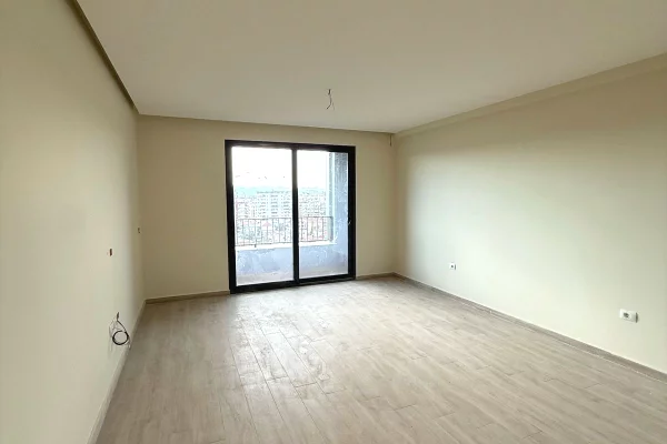Apartment for sale in Tirana 3+1, Emty