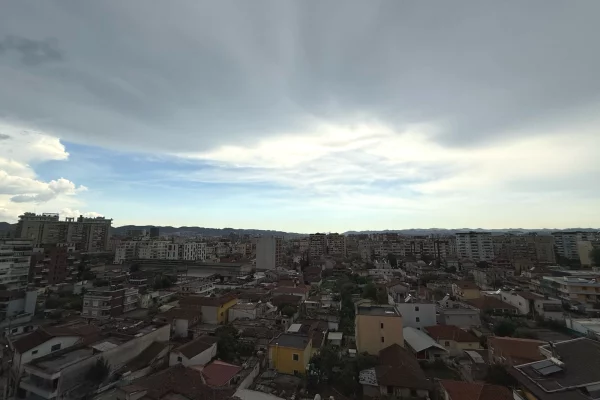 Apartment for sale in Tirana 3+1, Emty