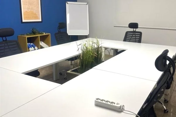 Ambient biznesi me qira te Kullat Binjake 