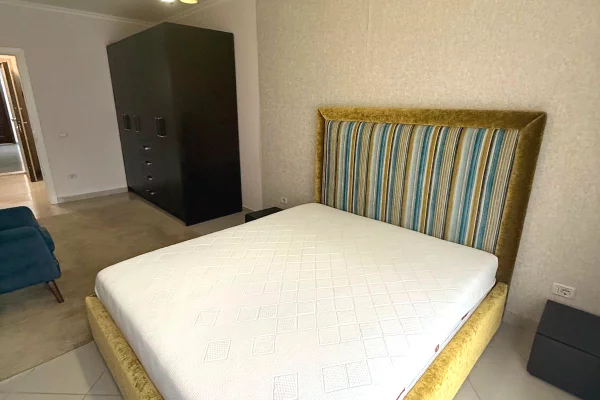 Shtepi me qera Apartament ne Tirane, 1+1, Mobilimi E mobiluar, Pagesa 600  Euro.