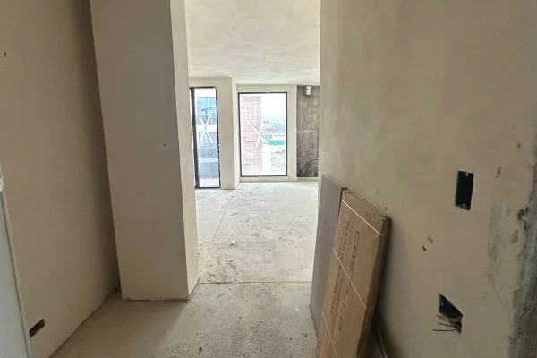 OKAZION APARTAMENT NE SHITJE 2+1 TE TULIPAN REZIDENCE PRANE TEG 