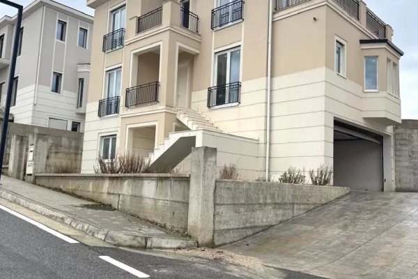 House for Sale 4+1 in Tirana - 1,400,000 Euro