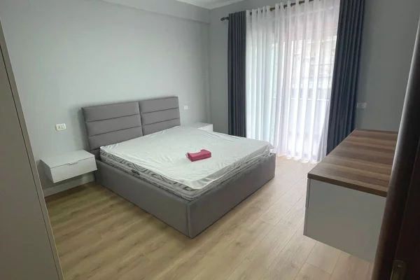 Shtepi me qera Apartament ne Tirane, 1+1, Mobilimi E mobiluar, Pagesa 400  Euro.