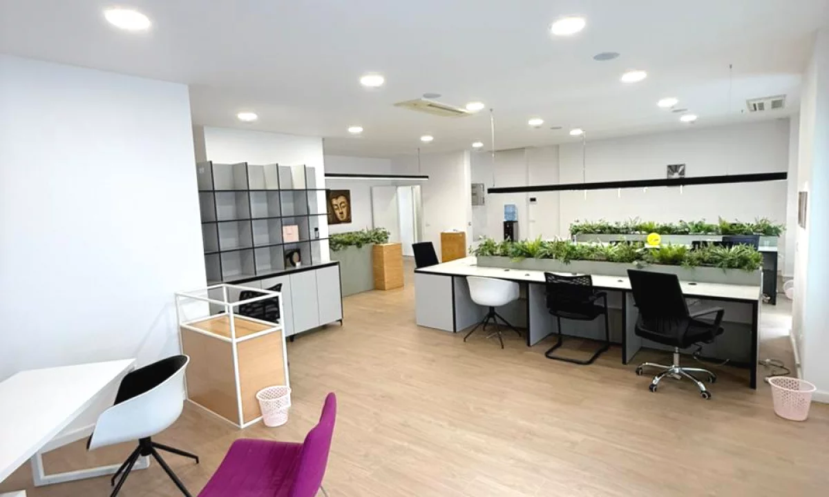 AMBIENT BIZNESI ME QIRA TE KOMPLEKSI DELIJORGJI 