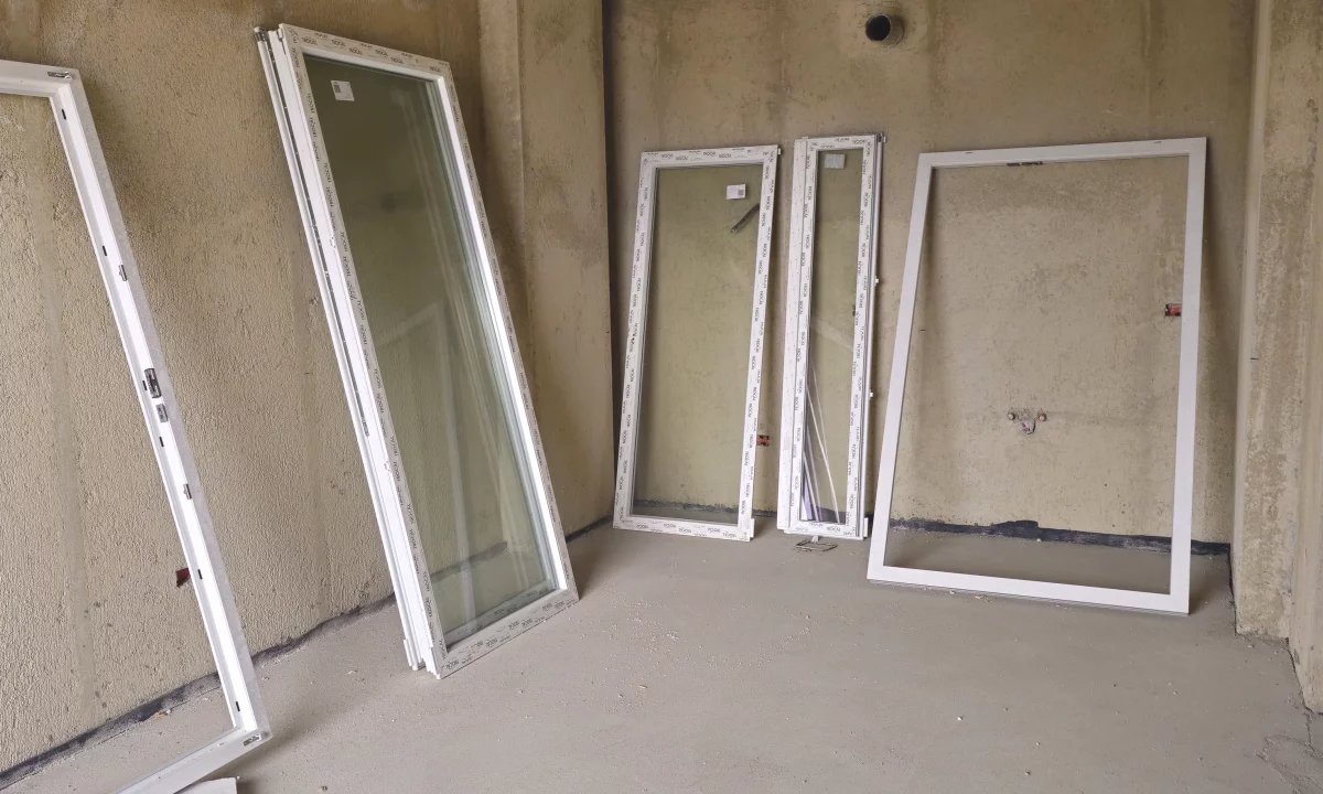 Shtepi ne shitje Apartament ne Tirane, 2+1, Mobilimi Bosh, pa mobiluar, Pagesa 104,652  Euro.