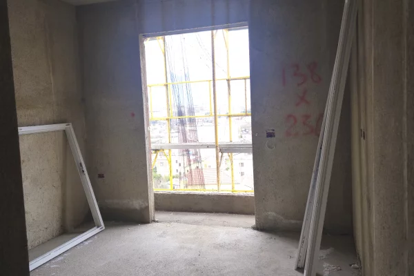 Shtepi ne shitje Apartament ne Tirane, 2+1, Mobilimi Bosh, pa mobiluar, Pagesa 104,652  Euro.