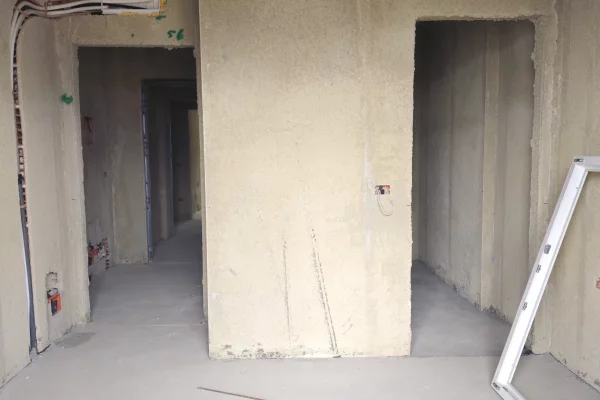 Shtepi ne shitje Apartament ne Tirane, 2+1, Mobilimi Bosh, pa mobiluar, Pagesa 104,652  Euro.